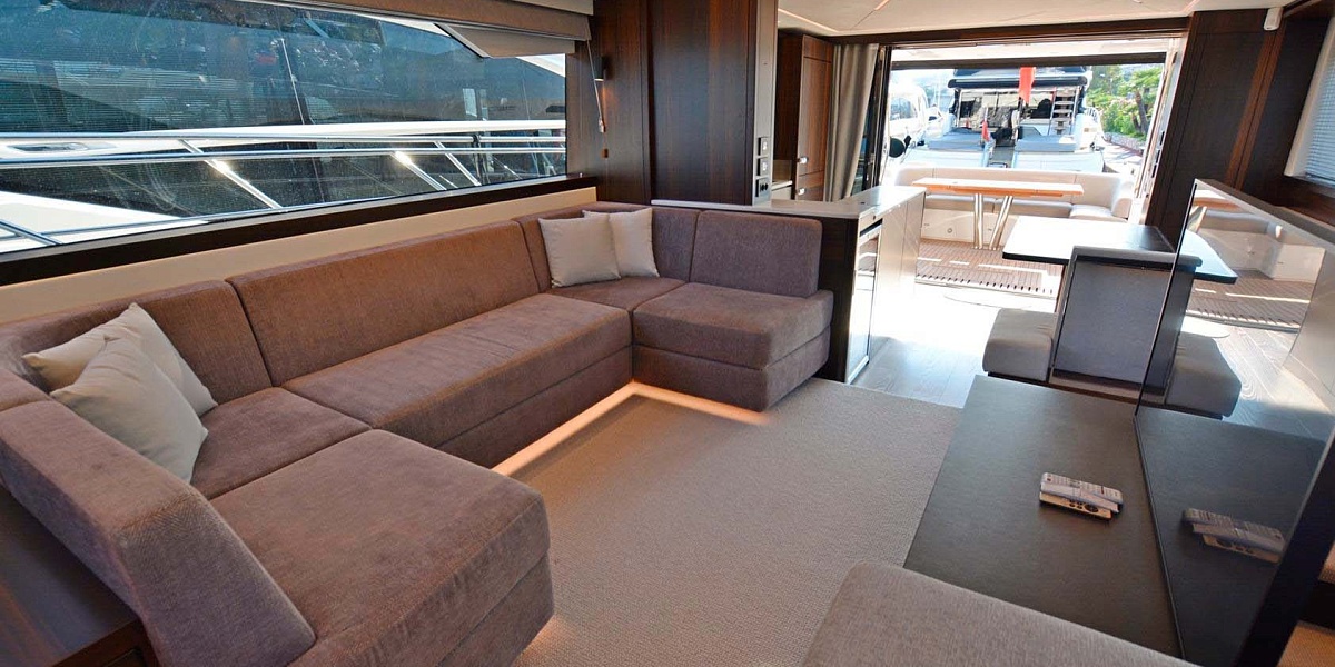 Продается моторная яхта Sunseeker Manhattan 68